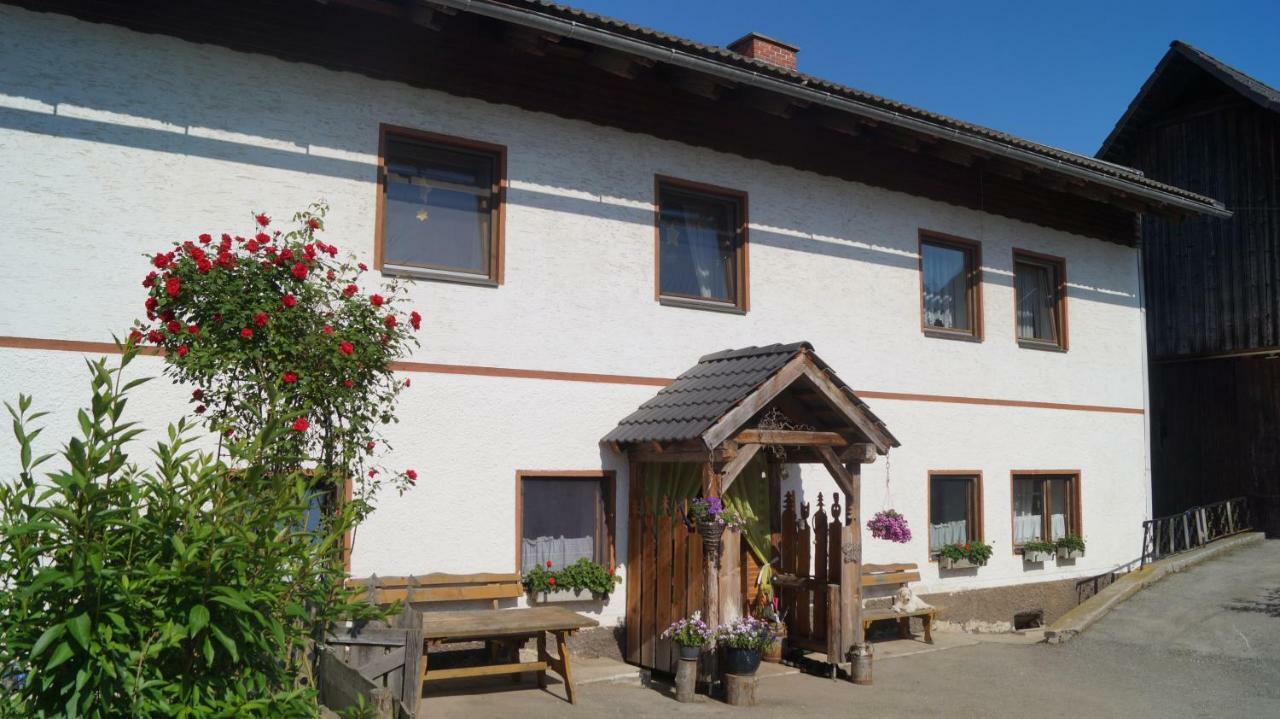 Ferienwohnung Auf Einem Richtigen Bauernhof Finkenstein am Faaker See Kültér fotó